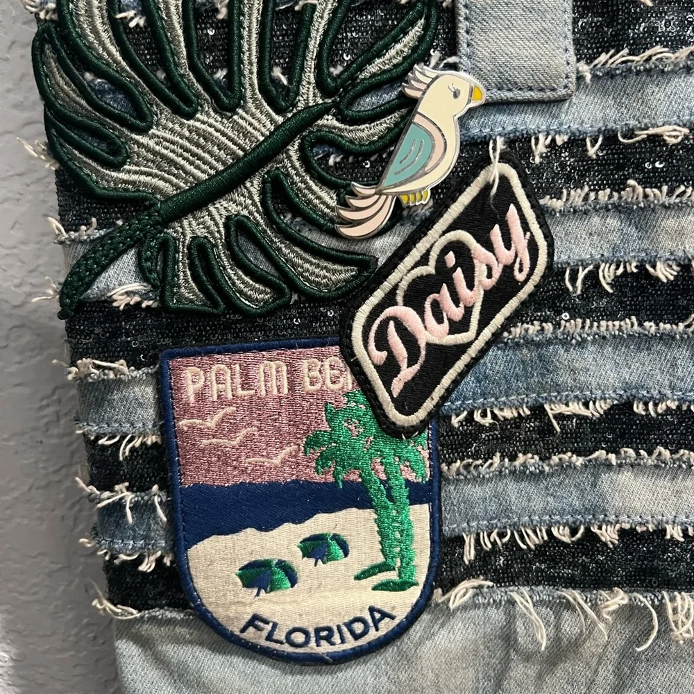 Limited Edition Marc Jacobs denim tote bag on sale! - Picture 4 of 12